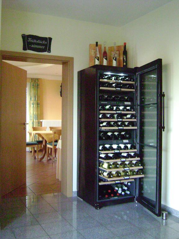 Wein- Und Gaestehaus Genetsch Lieser Zewnętrze zdjęcie